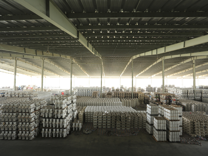 Put into operation 20,000 square meter export center Put into operation high pressure filling machine